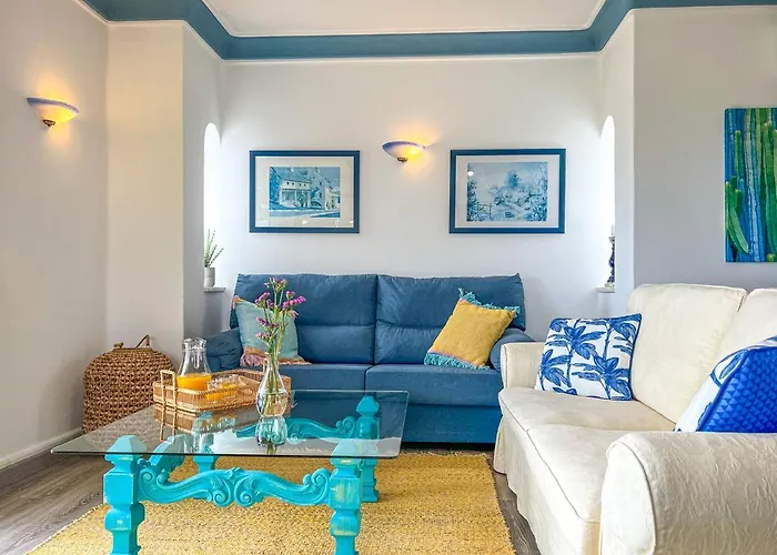 Διαμέρισμα Lovely In 2bd 250m Ocean View And Ac Wi-fi Pool Αλμπουφέιρα