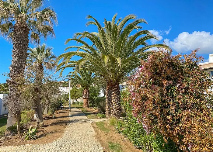 Lovely In 2bd 250m Ocean View And Ac Wi-fi Pool