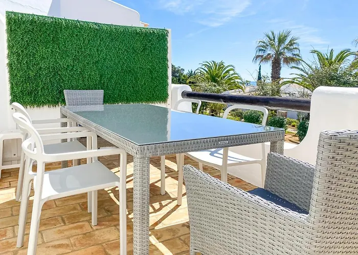 Lovely In 2bd 250m Ocean View And Ac Wi-fi Pool *