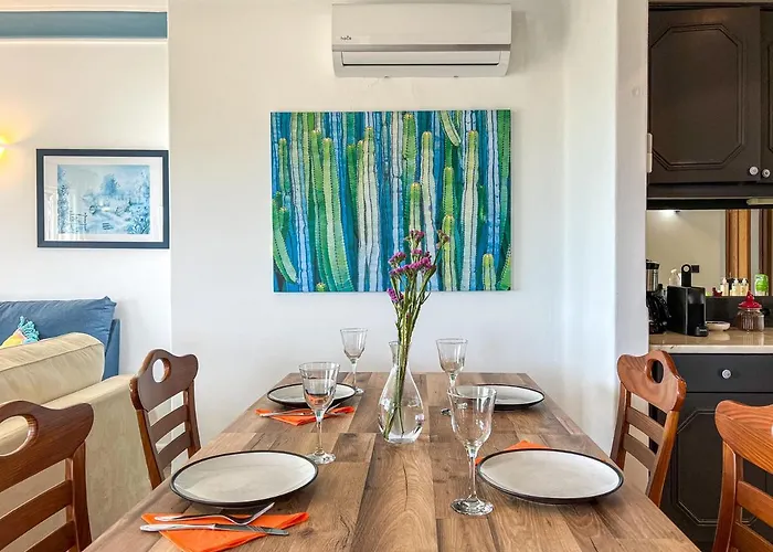 Lovely In 2bd 250m Ocean View And Ac Wi-fi Pool *